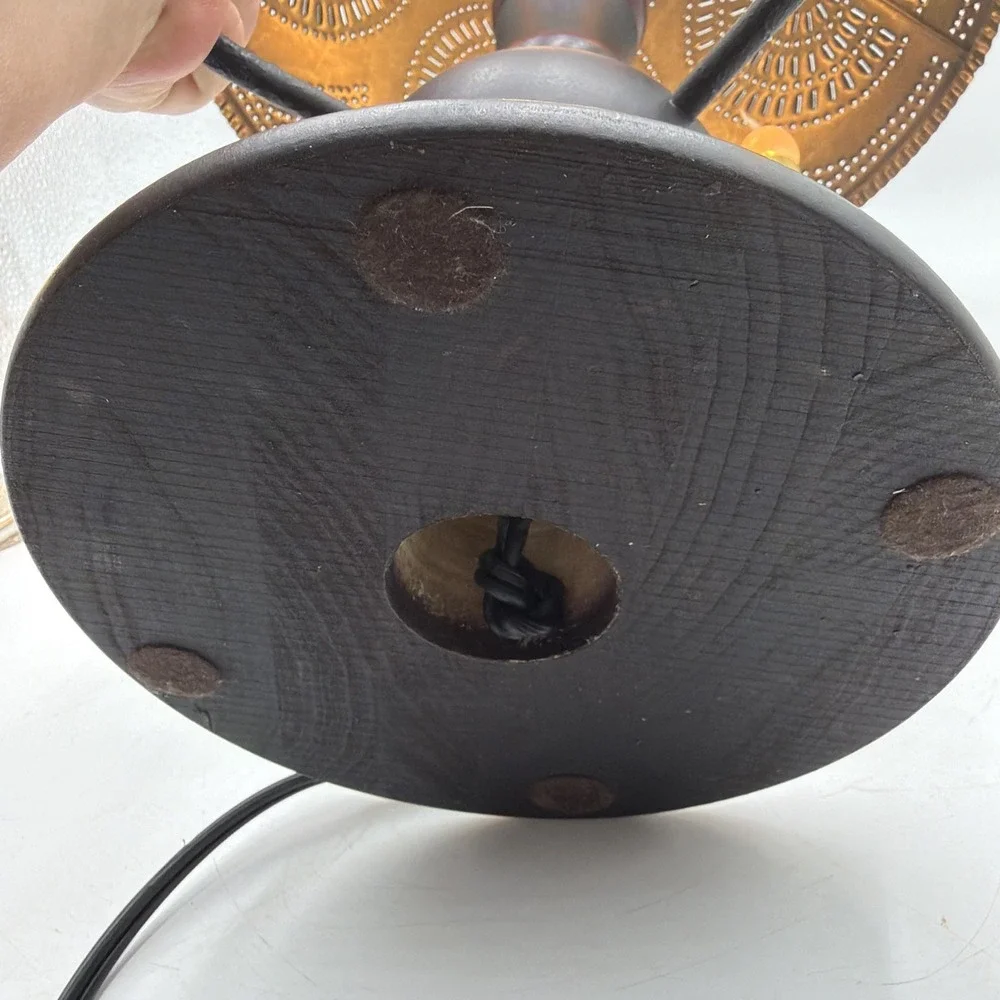 Cedar Creek Lamp W/Sturbridge Red Over Black & Kettle Black Punched Tin Shade